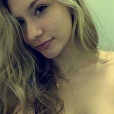 Candy_Love33 (27 jaar  ) uit Noord-Brabant