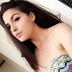 Keramieke (22 jaar  ) uit Oost-vlaanderen