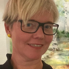 Rianlis (57 jaar  ) uit Gelderland