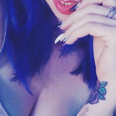 Aranestout (41 jaar  ) uit Noord-Brabant