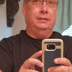 Voorfun (68 jaar  ) uit Gelderland