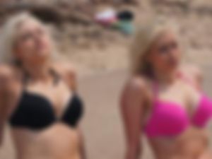 Zondag:Vanessa,Victoria,Valentina,Daniella,Gina,Kim NL (Nieuw: Manuela & Samira )