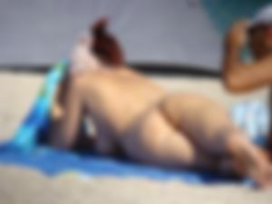 Meesteres (evt stel) zoekt (lust)slaaf!