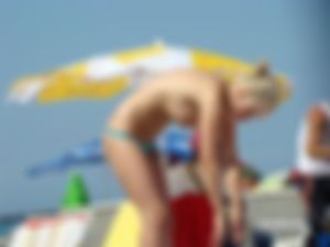 Onderdanig, onbehaard en slank travje zoekt dominant koppel.