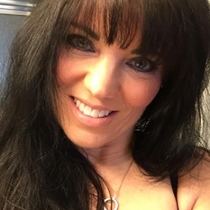 Roepmaar (54 jaar  ) uit Friesland