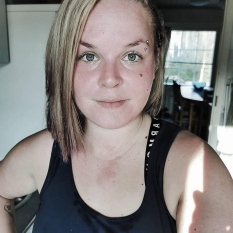 Onbenul (25 jaar  ) uit Flevoland