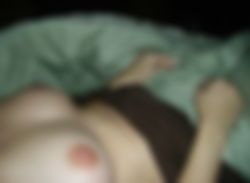 Vanavond nog klaarkomen in een strak tienerkutje? – Goedkoop!