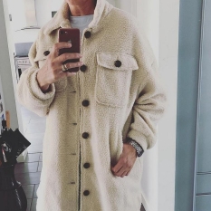 Neeli (64 jaar  ) uit Gelderland