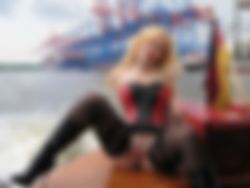 Koppel 40 m/m ontvangen nu leuke jonge kerel tot 24 (gay/bi/hetero mag ook onervaren)