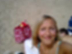 Leeftijd onbelangrijk en geen financ. bedoelingen.