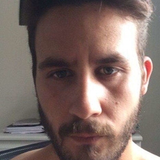 Xanu (45 jaar  ) uit Waals-Brabant