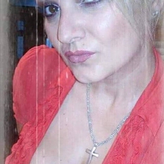 Comillio (42 jaar  ) uit Utrecht