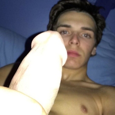 Mbart (33 jaar  ) uit Flevoland