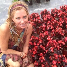 Bumba (49 jaar  ) uit Gelderland