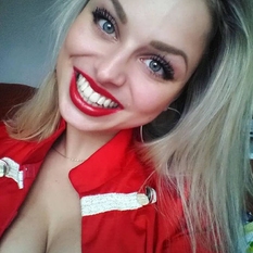 Ninina (24 jaar  ) uit Utrecht