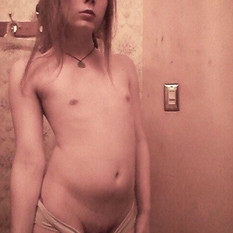 LonleyAnneke (23 jaar  ) uit Luik