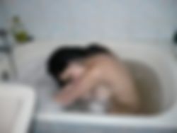 Niet onknappe vrouw zoekt serieuze romantische man voor vaste relatie. Ben welbespraakt, wereldwijs, gevoelig, romantisch, sensueel, En ik kan goed koken ;-) . Hou van films, dinners by candlelight, reizen, tekenen, poezen en mijn job als receptioniste.. One night stands, nee sorry mannen maar ben op zoek naar een echte serieuze man.