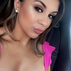 Shisha (23 jaar  ) uit Utrecht