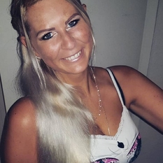 Tinkle (37 jaar  ) uit Vlaams-brabant