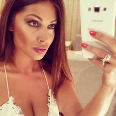 Couclou (34 jaar  ) uit Oost-vlaanderen