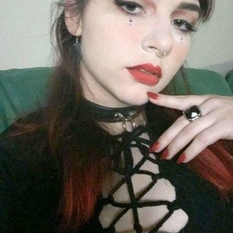 Alexia (31 jaar  ) uit Oost-vlaanderen