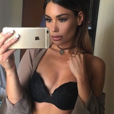 Xanat (28 jaar  ) uit Waals-Brabant