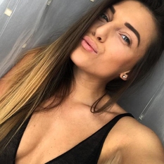 AnnaLieske (23 jaar  ) uit Het Brussels Hoofdst