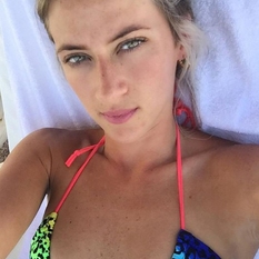 Varrity (29 jaar  ) uit Het Brussels Hoofdst