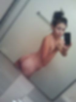 Passief man zoekt oudere om te pijpen.