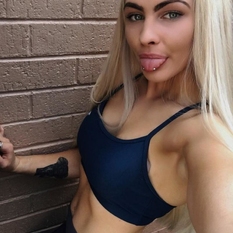 Katjaaa (27 jaar  ) uit Antwerpen