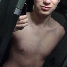 Broekie (28 jaar  ) uit Limburg