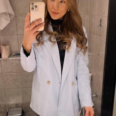 alinasami (23 jaar  ) uit Utrecht