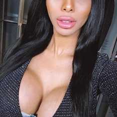 Blaine (33 jaar  ) uit Noord-Brabant