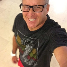 Johanse (58 jaar  ) uit West-vlaanderen