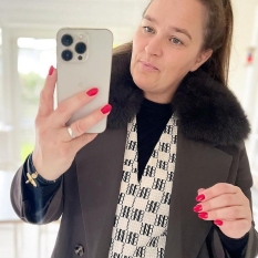 Sociaalbeest (56 jaar  ) uit Drenthe