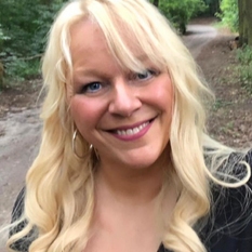 Keppelien (56 jaar  ) uit Het Brussels Hoofdst