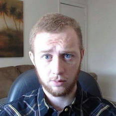 Tom1 (33 jaar  ) uit Zuid-Holland