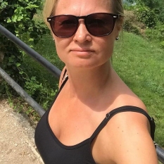 Sucetta (53 jaar  ) uit Noord-Brabant