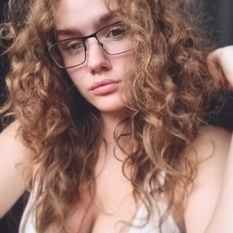 truusjepoes (22 jaar  ) uit Het Brussels Hoofdst