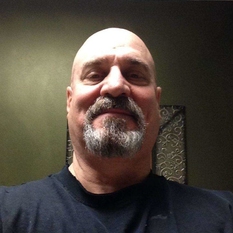 Stoeri (61 jaar  ) uit West-vlaanderen