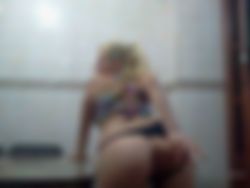 MIJN VROUW HAAR SLIPJE IN JOU HANDEN als ik jou maar MET CONDOOM zou mogen pijpen!!!