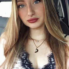 Shivien (23 jaar  ) uit Noord-Brabant