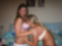 Blonde kortharige,of lang haar, of.. zwart, rood..ik zie het wel, ik weet ze bestaat deze dame…