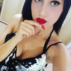 RedLipsLove (23 jaar  ) uit West-vlaanderen