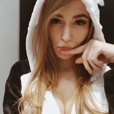 IceCicle (24 jaar  ) uit Vlaams-brabant