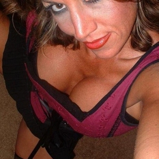 Evvva (54 jaar  ) uit Groningen