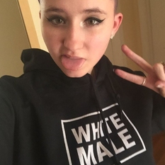 KinkyDebby (24 jaar  ) uit Vlaams-Limburg