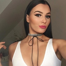 Partypartygirl (23 jaar  ) uit Noord-Brabant