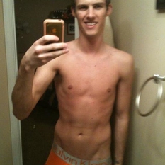 Bennie2h (30 jaar  ) uit Gelderland