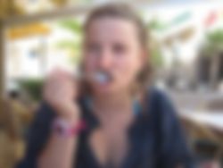 ..SCARLETT 21CMS ,SEXY SHEMALE IN BRUSSELS NOW..